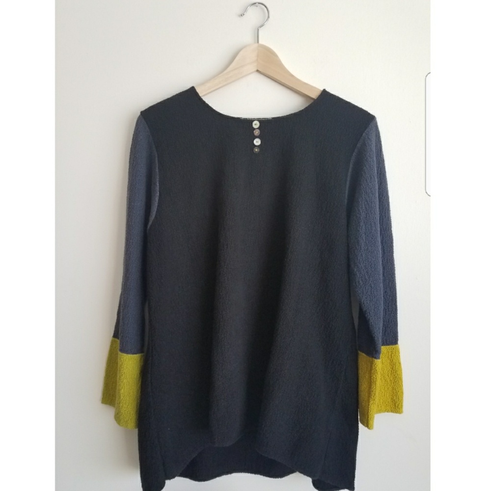 Margaret Winters Women's Sweater Size M